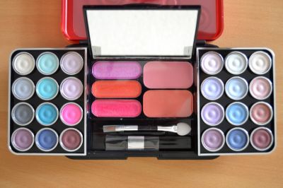 Make up en trendy tassen