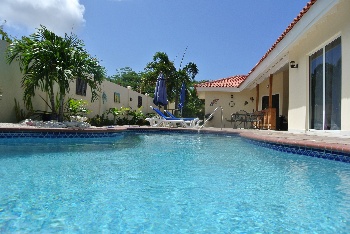 Vakantie villa op zonnig Aruba.
