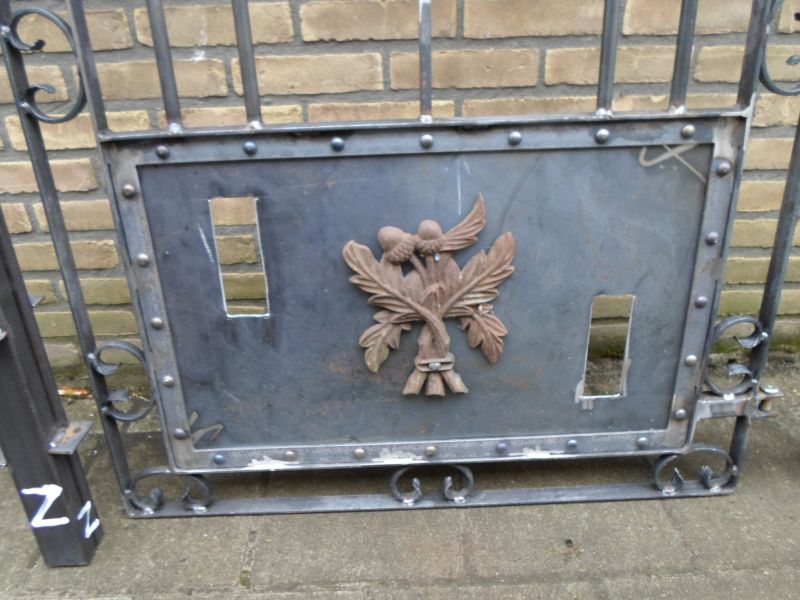 Smeedijzeren poort z