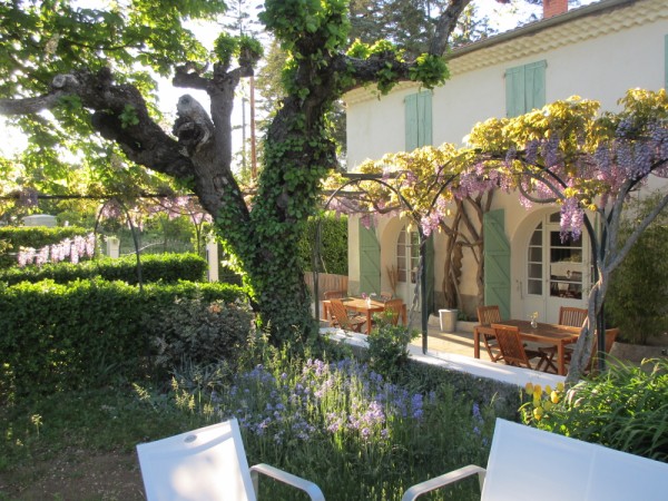 B&B/Gîtes Les Glycines in de Haute Provence, Frankrijk