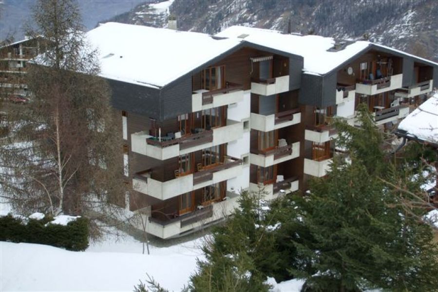 4 P. WINTERSPORT-APPARTEMENT / Zwitserse Alpen