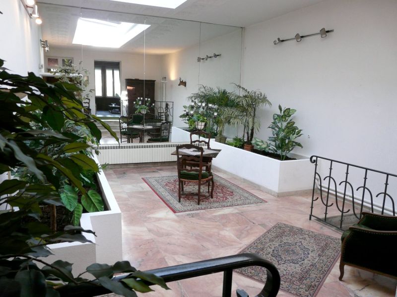 Groot statig herenhuis te huur in de Bourgogne te huur 