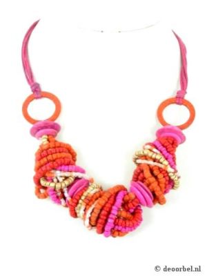 Zeer mooie roze kralen halsketting.