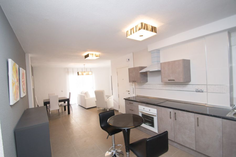 App playa del cura torrevieja op 500m van strand grenoveerd 