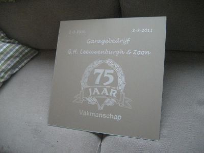 Jubileumspiegel handgegraveerd, blijvende herinnering
