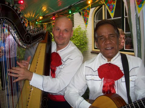 Los Mayas! Mexicaanse, Zuid-Amerikaanse & Spaanse muziek.