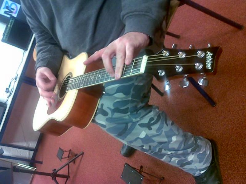 GitAARles ,AMV , of Basis Keyboardles ? Gratis Kennismaking  