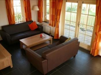 Luxe vakantiehuis met sauna, direkt aan het water