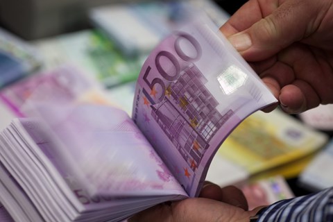 Aanbod van een lening van geld snel en accuraat