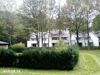 Weekendje,week vakantie in huisje op rustig domein