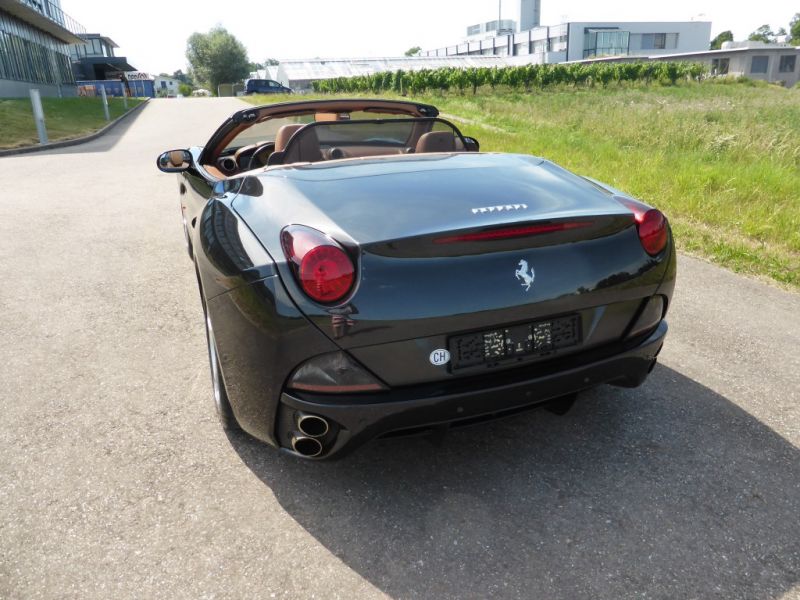  FERRARI California 4.3 V8 (Cabriolet)