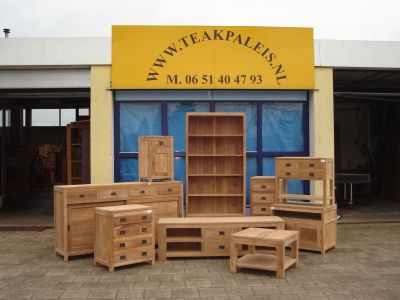 Teakpaleis is gespecialiseerd in teak meubelen 