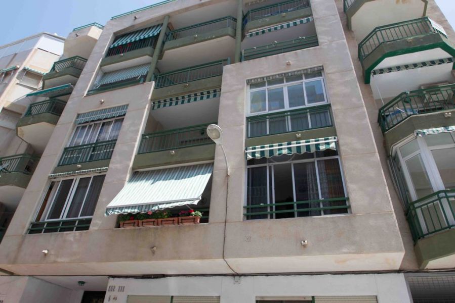 App gerenoveerd op 50m van strand torrevieja 