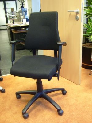 150x Bureaustoel BMA Axia.