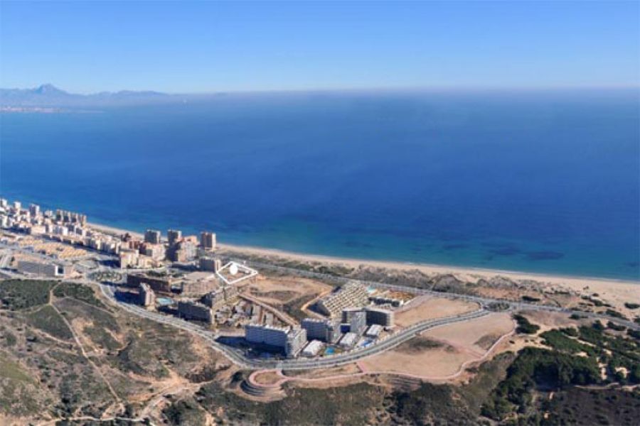 Moderne appartementen direct aan zee te koop in Elche Costa Blanca