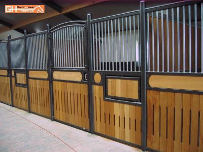 Luxe Paardenboxen paardenbox – Laake model Sosath