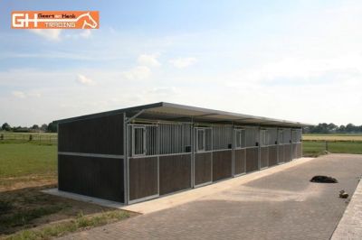 Paardenboxen buitenboxen buitenstal buitenstalling schuilhut