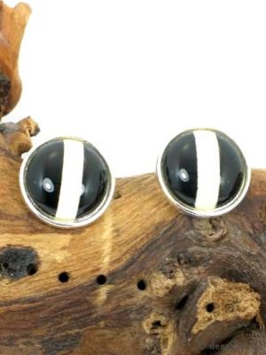 Oorclips in zwart en wit