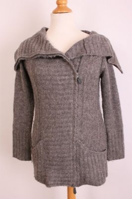 Trendy tweedehands dames (merk)kleding 34 t/m 48+