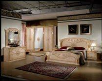 diverse italiaanse hoogglans slaapkamers