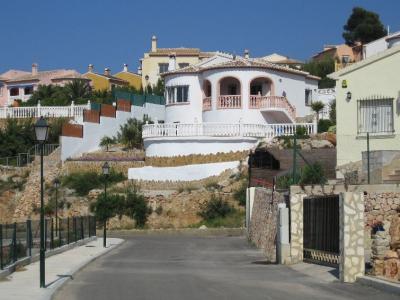 Costa Blanca vrijst. villa met prive zwembad