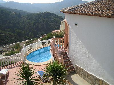 Costa Blanca vrijst. villa met prive zwembad