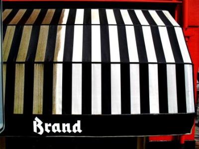 Reinigen,Schoonmaken zonwering,markiezen,zonneschermdoek