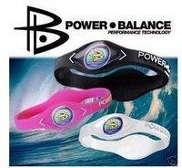 Wesley Sneijder veroorzaakt hype rond Power Balance Polsbandjes