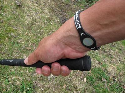 Wesley Sneijder veroorzaakt hype rond Power Balance Polsbandjes