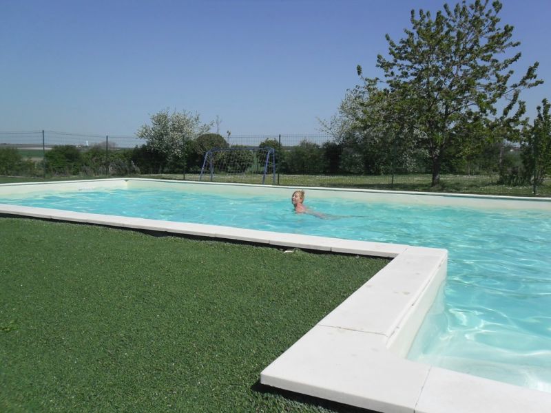 Gite met zwembad 38 km vd Atlantische oceaan