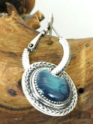 Oorringen (2 cm) met blauwe ronde hanger (steker).