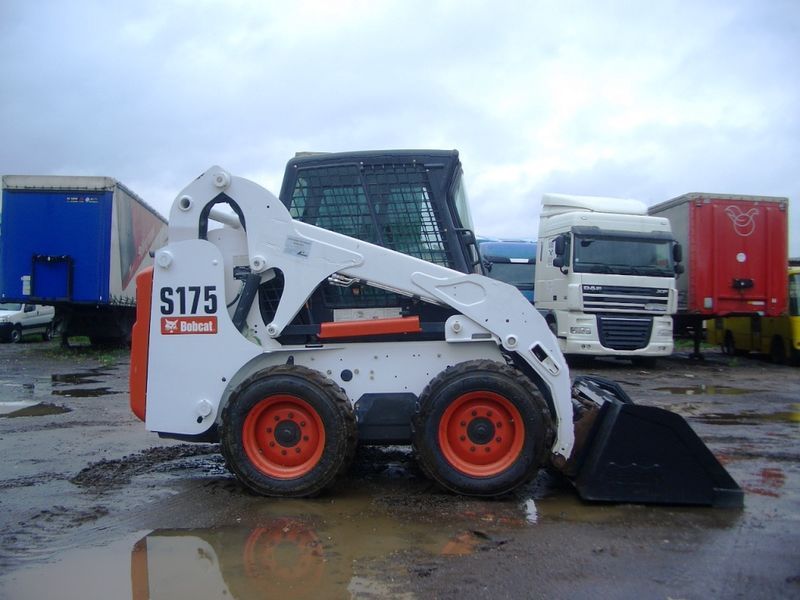 Bobcat S175 schranklader 