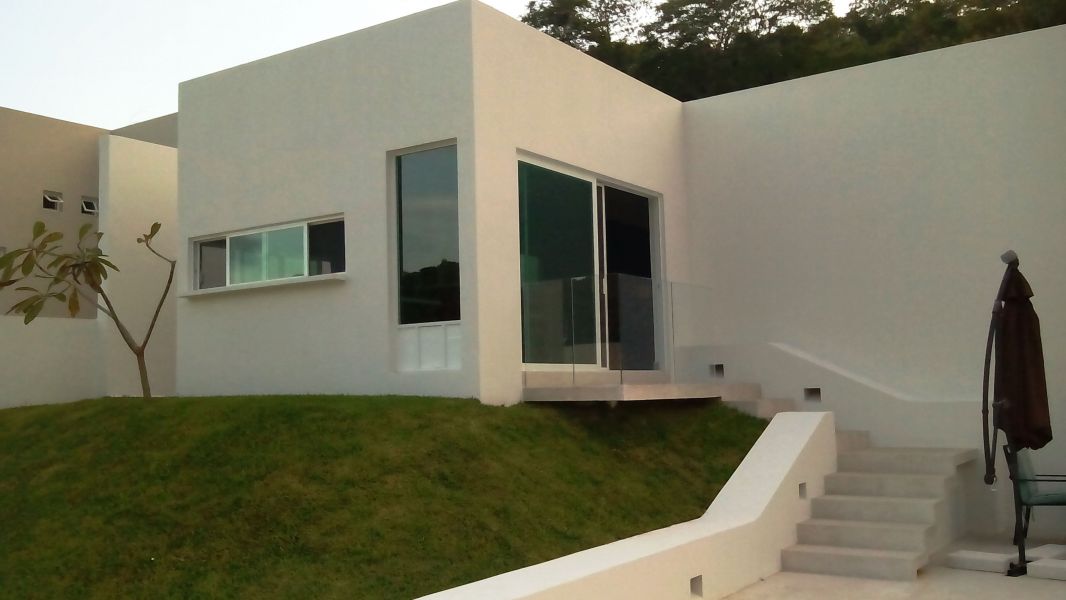 Unique in its type house in Huatulco, Mexico... At the South Pacific coast, in North America...