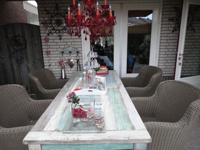 Kwaliteit teakhout  staat op voorraad bij teakpaleis in beringe