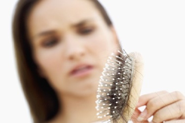 Haaruitval bestrijden met een voordelige haartransplantatie?