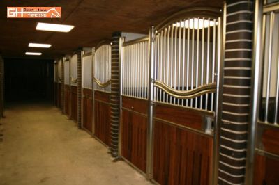 Luxe paardenboxen paardenbox – Laake roestvrijstaal
