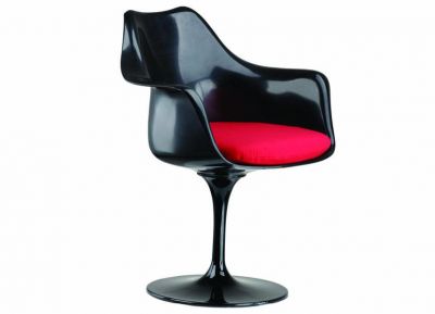 Tulip Armchair, design Eero Saarinen. 