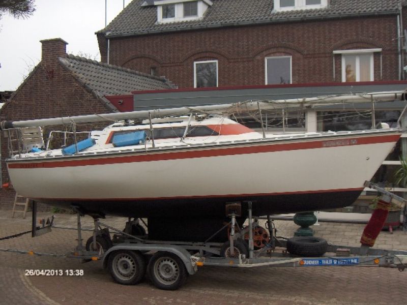 Kajuitzeilboot Friendschip 22