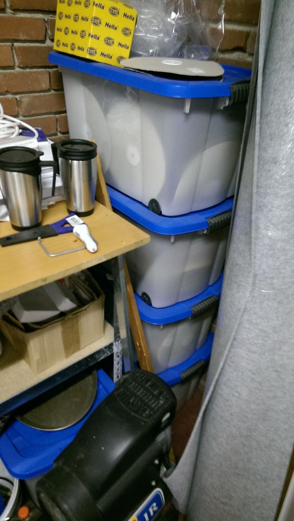 Machine om tapijt af te werken