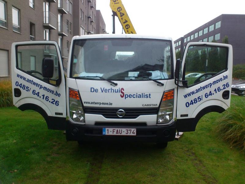 Uw ladderliftspecialist ladderliftservice verhuisliftservice meubelliftservice 