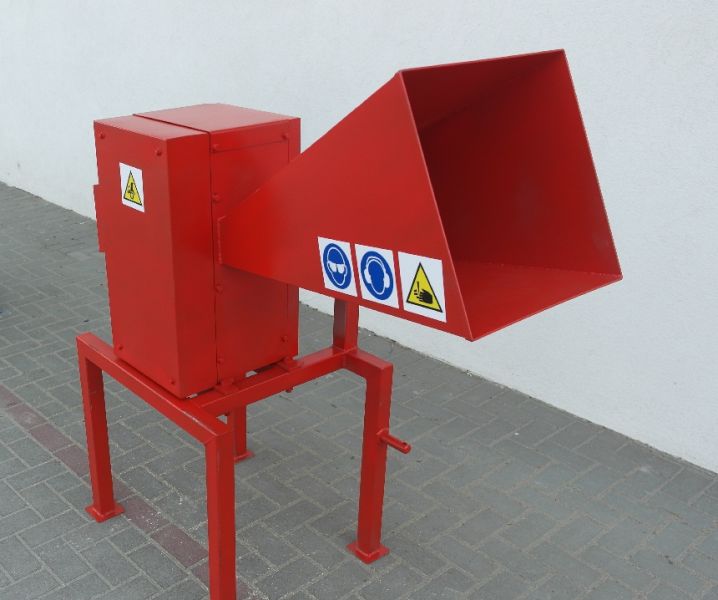 Hakselaar voor snoeiafval van houtzagerij