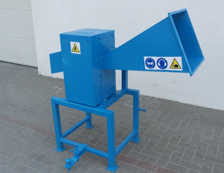 Hakselaar voor snoeiafval van houtzagerij