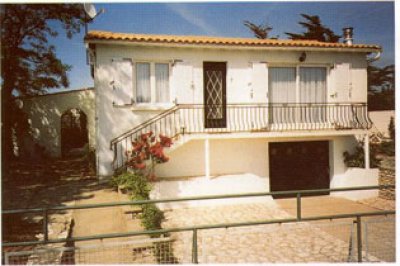 Vakantiehuis aan zee op zonnig eiland Ile de Ré