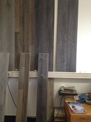 ACTIE!!! KronoSwiss Zwart V-Groef Laminaat vanaf € 11,95 per m2! 