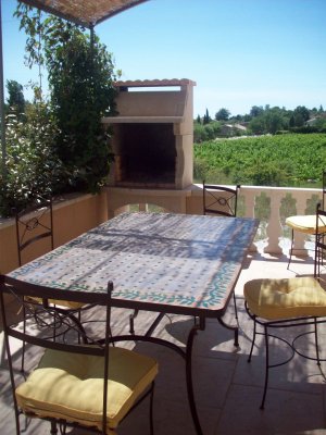 Zuid-Frankrijk: 84 490 St Saturnin Lès Apt: Villa 8-14 personen met privé zwembad te huur