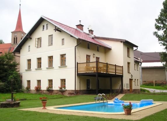 4 schitterende vakantiehuizen met privé zwembad in Tsjechë Reuzengebergte