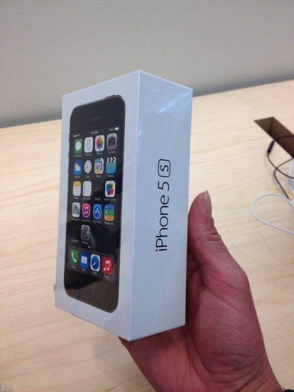 Samsung Galaxy S5, Apple iPhone 5S