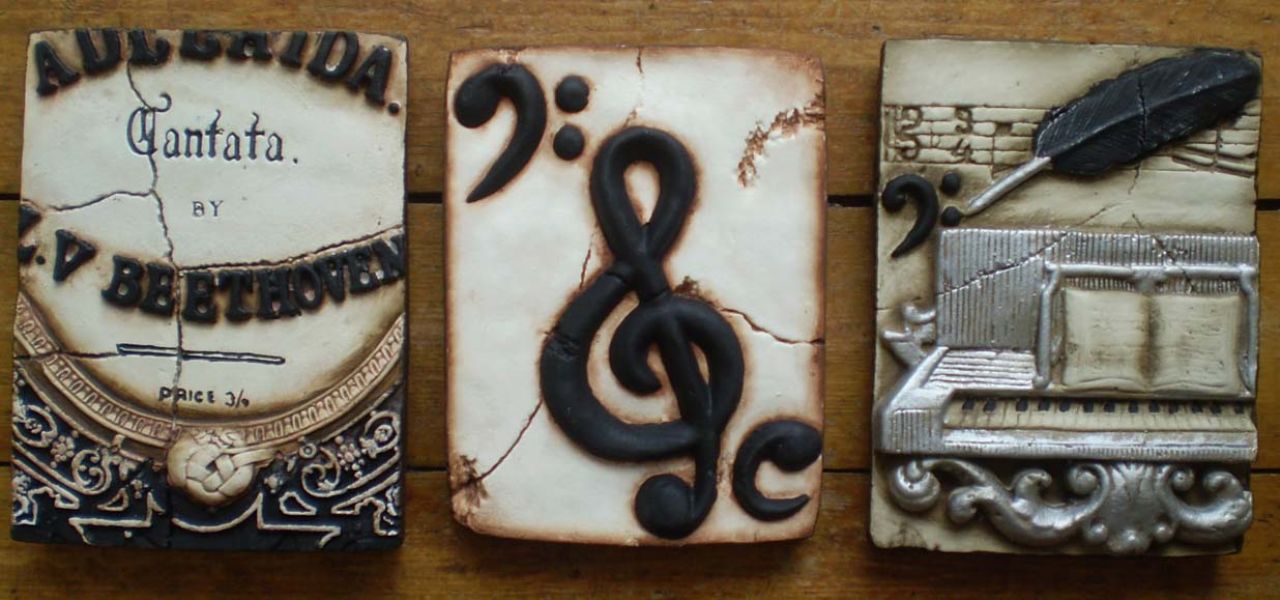 Disenyo wand decoratie met brocante uitstraling v.a.16,00