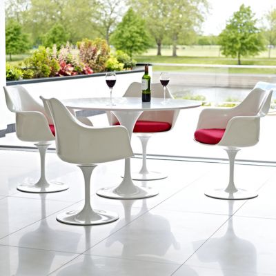 Tulip Eettafel set, ronde tafel met 4 Tulip stoelen 
