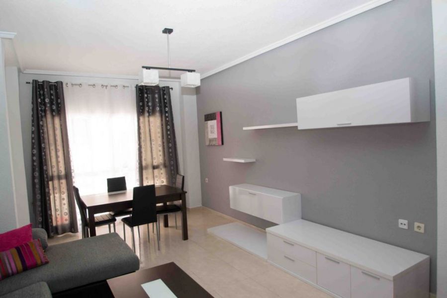 App gerenoveerd op 50m van strand torrevieja 